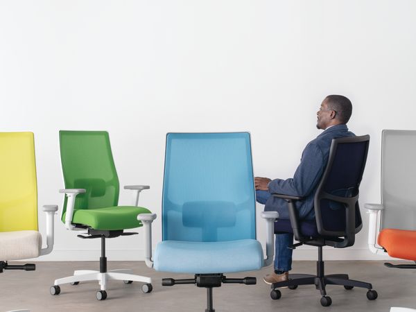 Ignition Spectrum Mesh chairs 