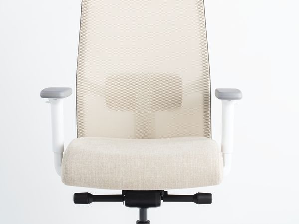 Ignition Spectrum Mesh chairs 