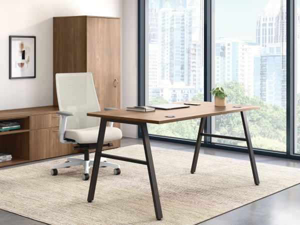 Private office with Ignition task chair