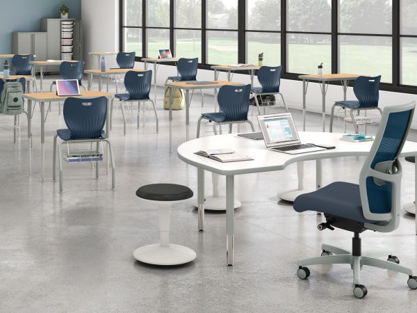 Classroom set up with Ignition 2.0 task chair with Spectrum Mesh, Build student desk and SmartLink Mobile Cabinet Storage