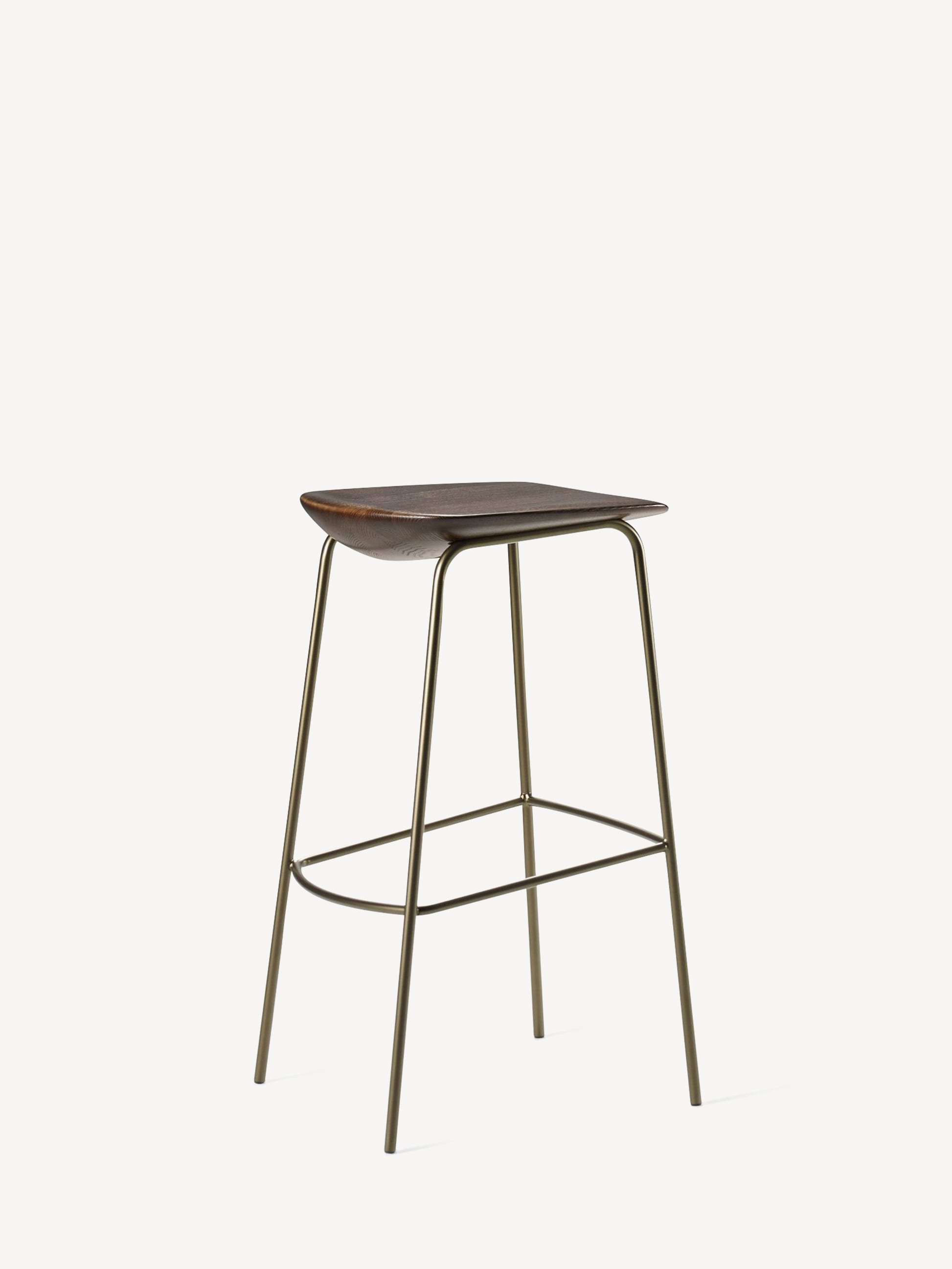 Three-quarter front view of the Gunlocke Convo bar stool with a pyrite frame and wood seat.