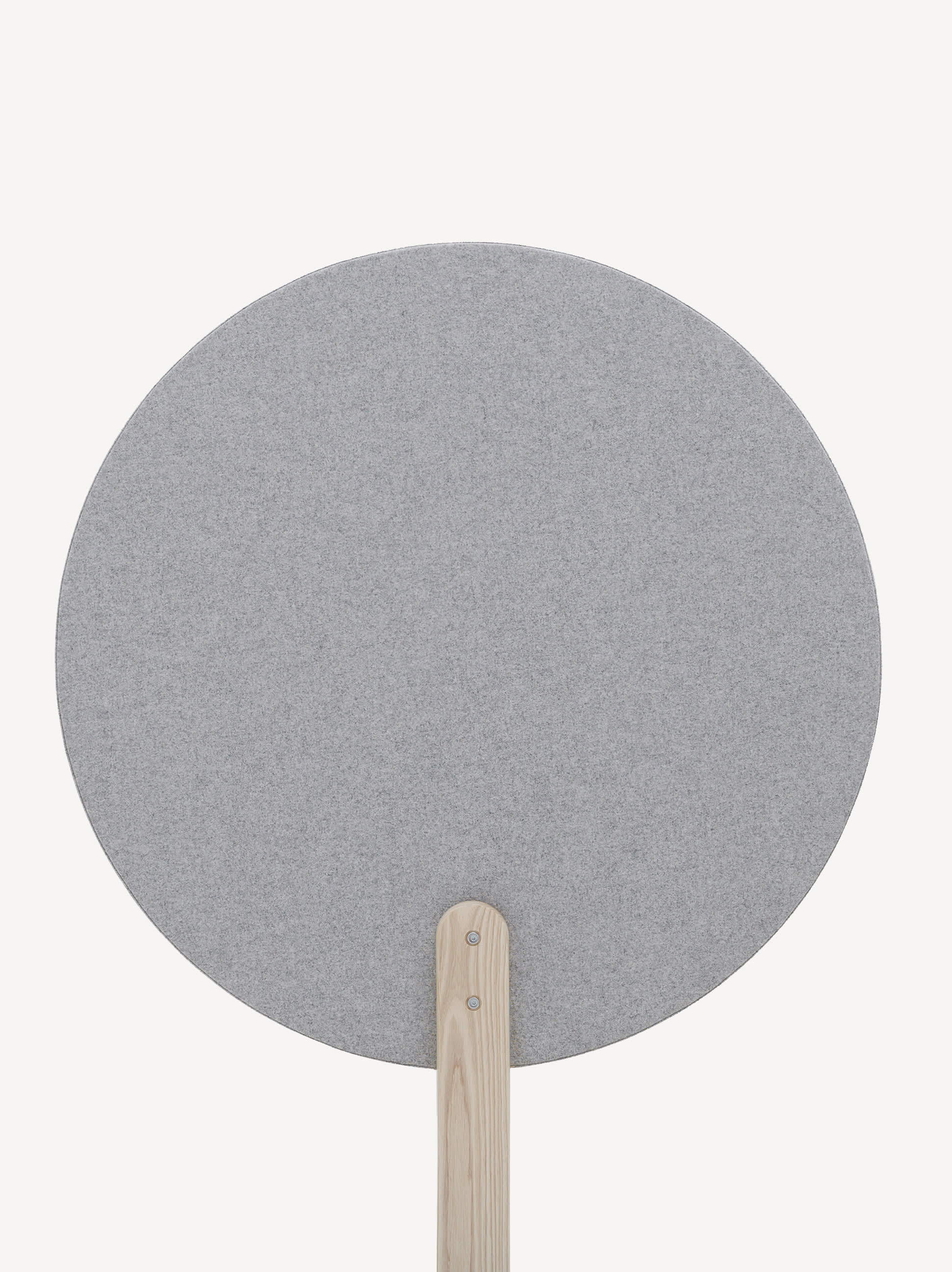 Zilenzio Round Skog Noise Reducing Floor Screen in a light grey fabric.