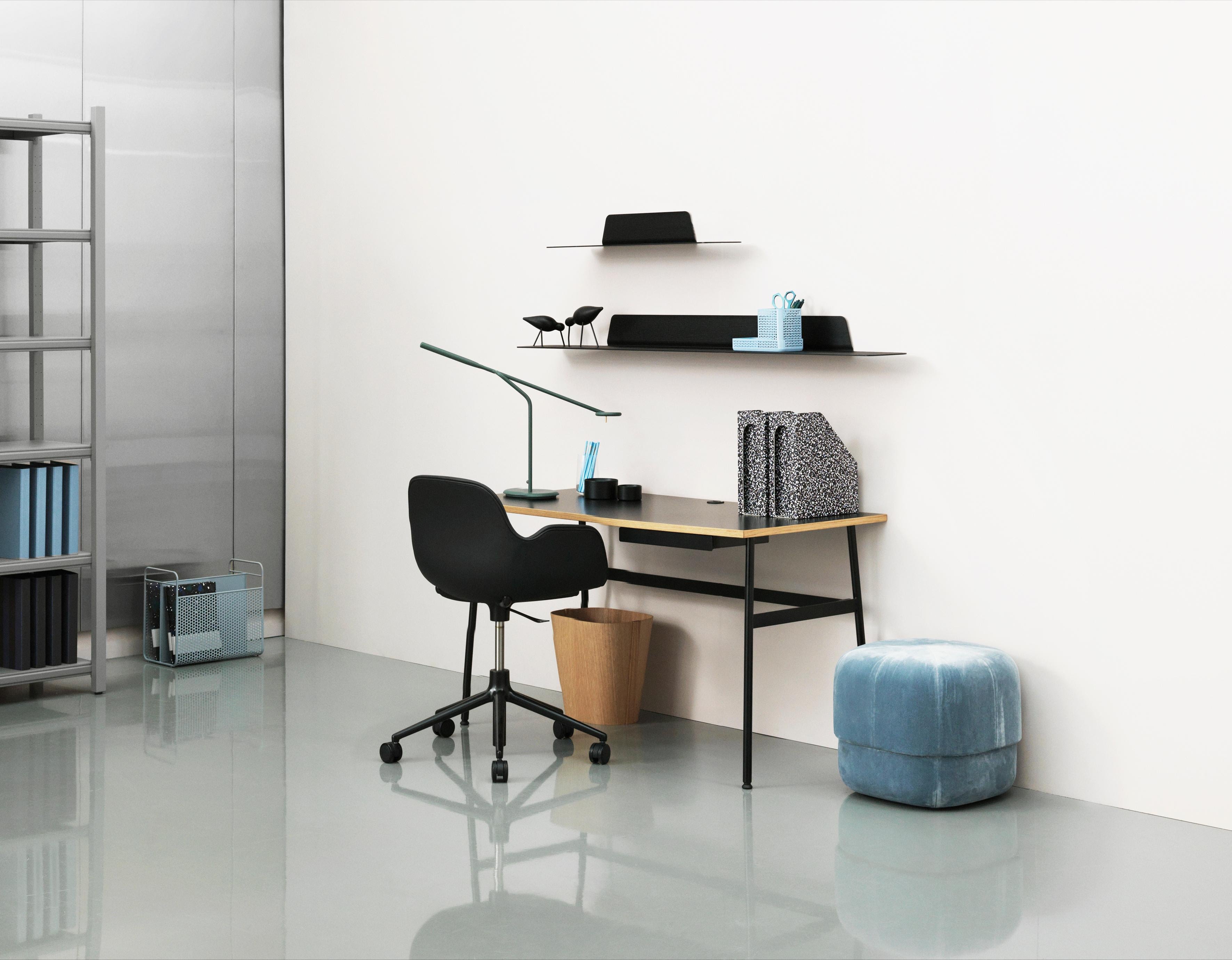 602190_Normann_Copenhagen_Journal_Desk_Black_In_Office_3_master_viifn1.jpg