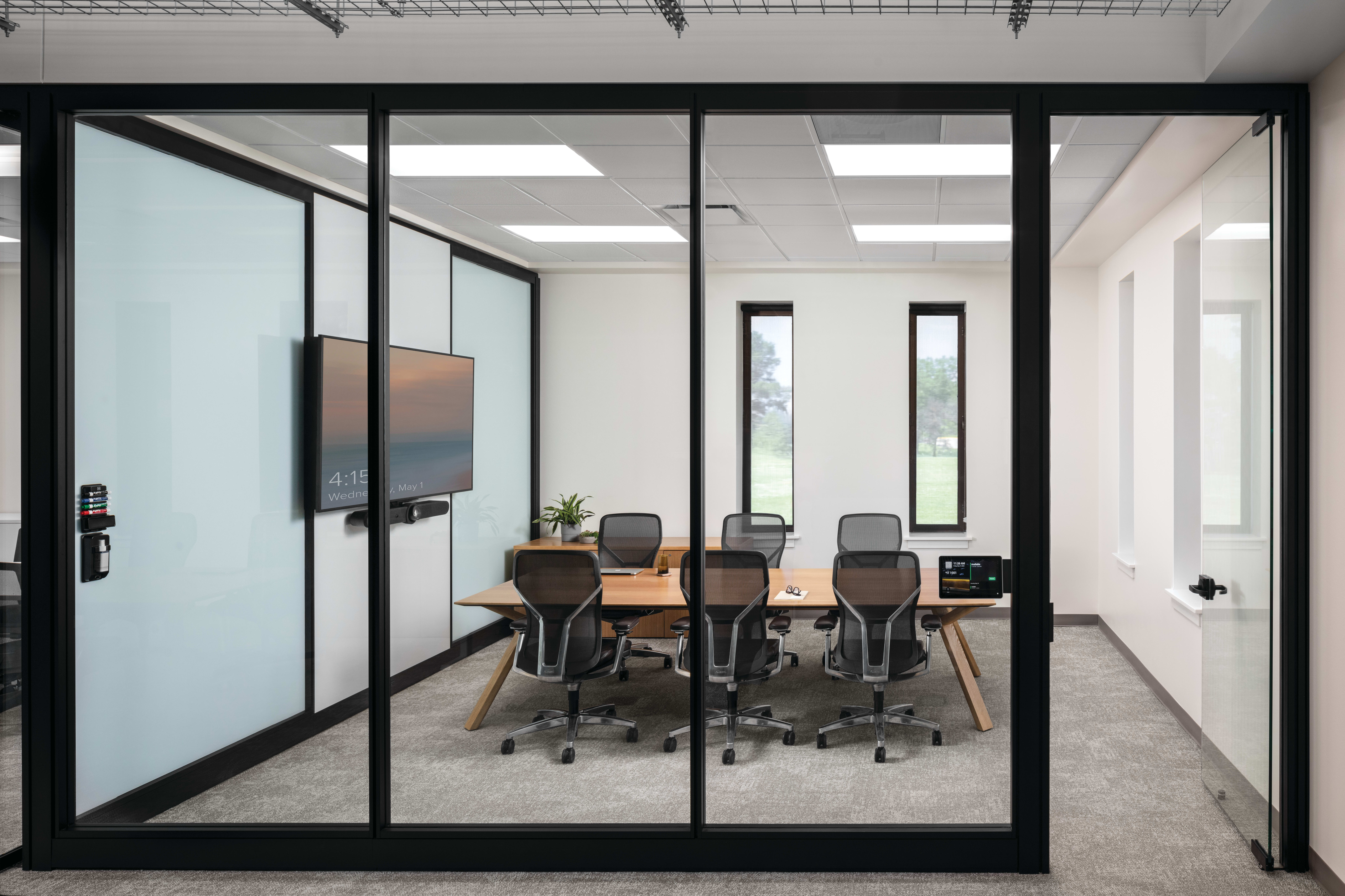 Allsteel Beyond Architectural Walls Conference Room with Technology Integration 