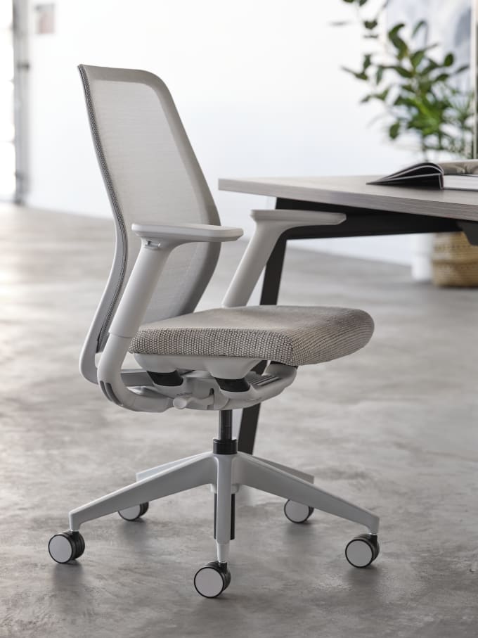 Pli Task Chair