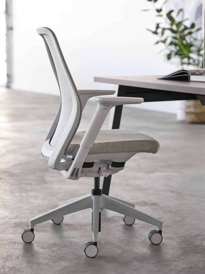 Pli Task Chair