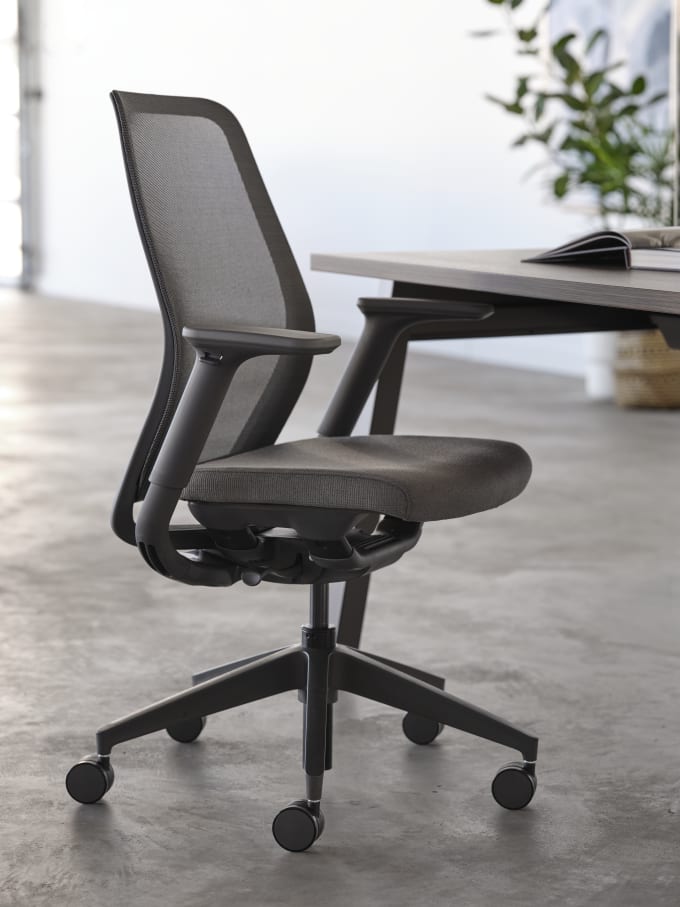 Pli Task Chair