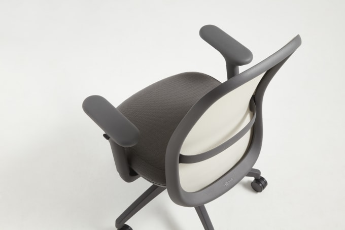 O6 Task Chair