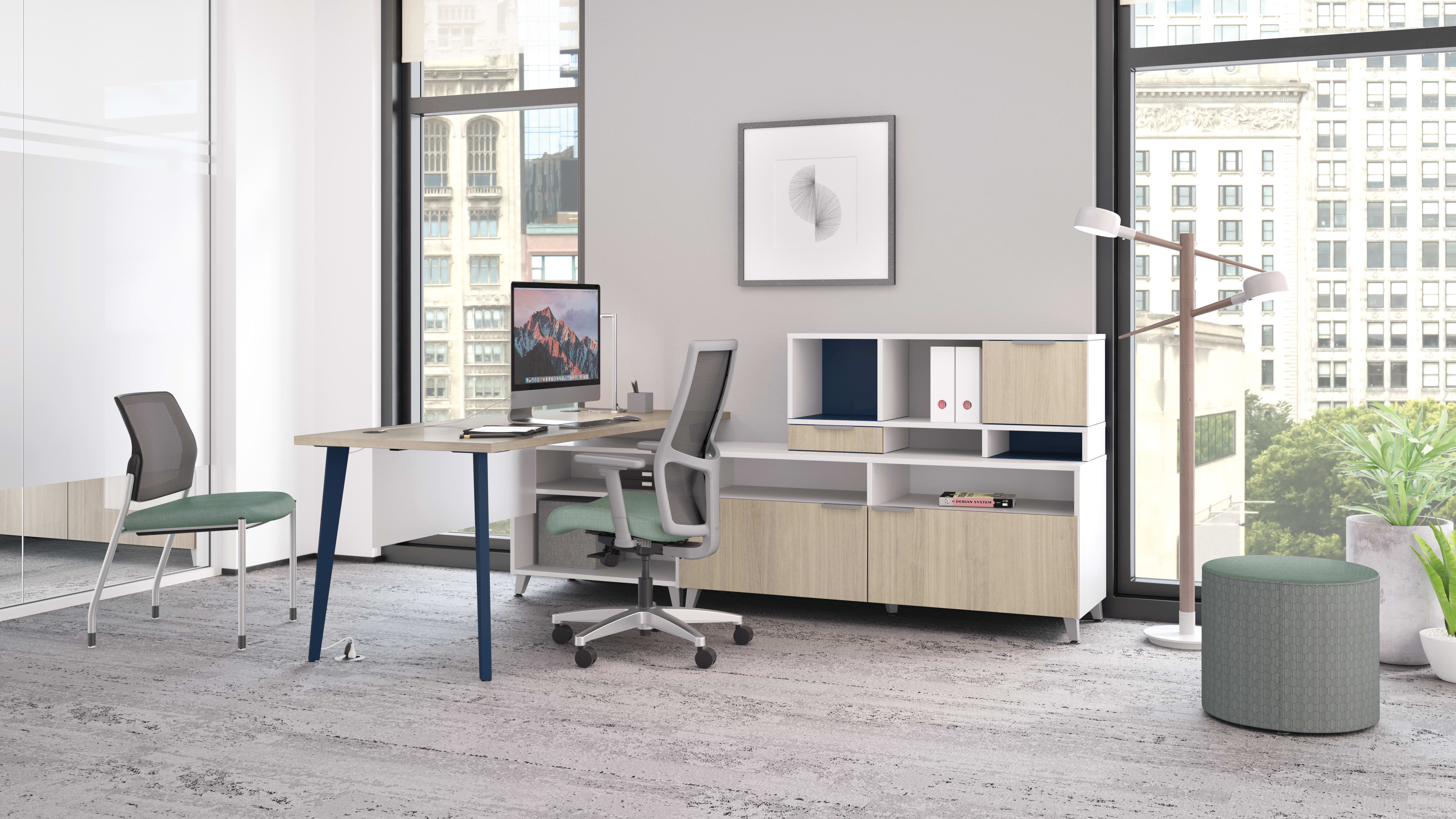 Voi L-shaped desk