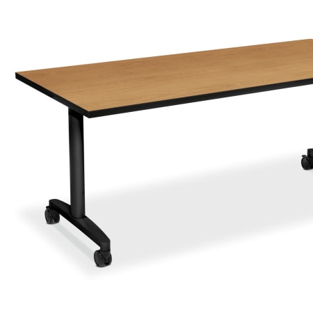 HON-HuddleTables-HHUD3072FXC-045-001