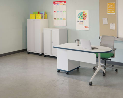 SmartLink Storage and Desking with Cliq Seating.