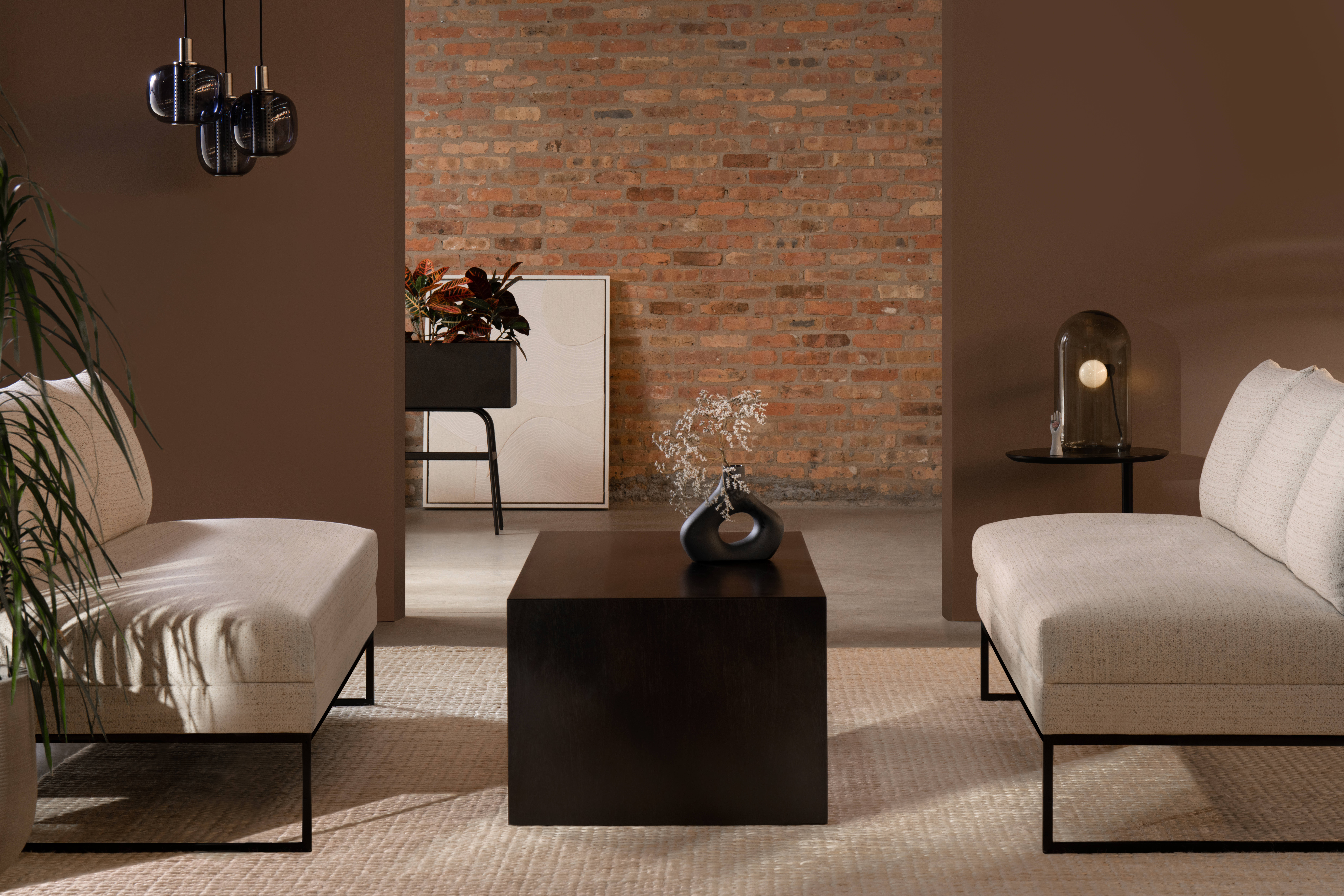 Calm Lounge with Briefing Table Calm Lounge with Briefing Table