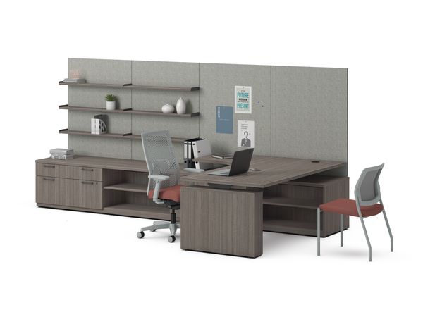 Concinnity Desking with Workwall Tiles and Ignition Seating.