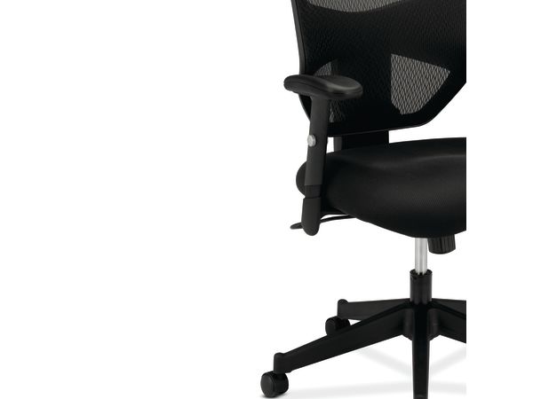 Prominent mesh task chair in Black