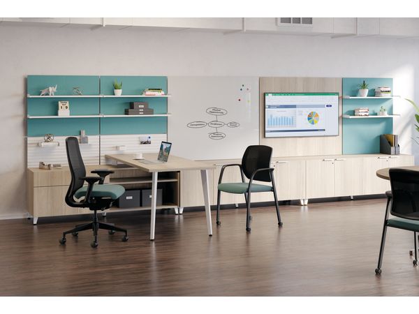 Nucleus Seating with Workwall and 10500 Series Desking