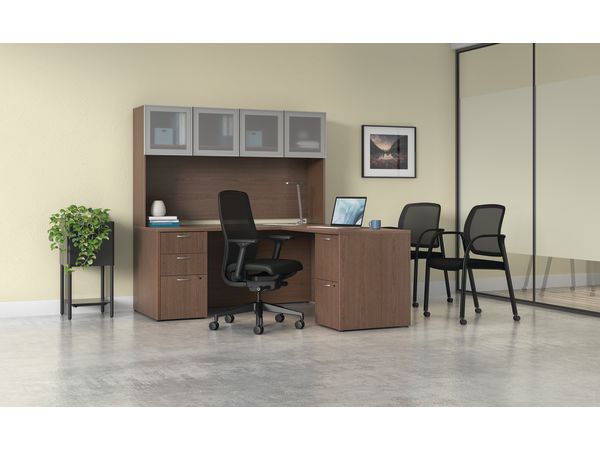 Mod desk with Nucleus task seating and Ignition guest seating.