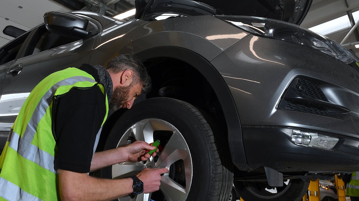 Fleet Warranty Repairs Face Five-Month Delays Amid Shortages Fleet Warranty Repairs Face Five-Month Delays Amid Shortages - warranty repairs