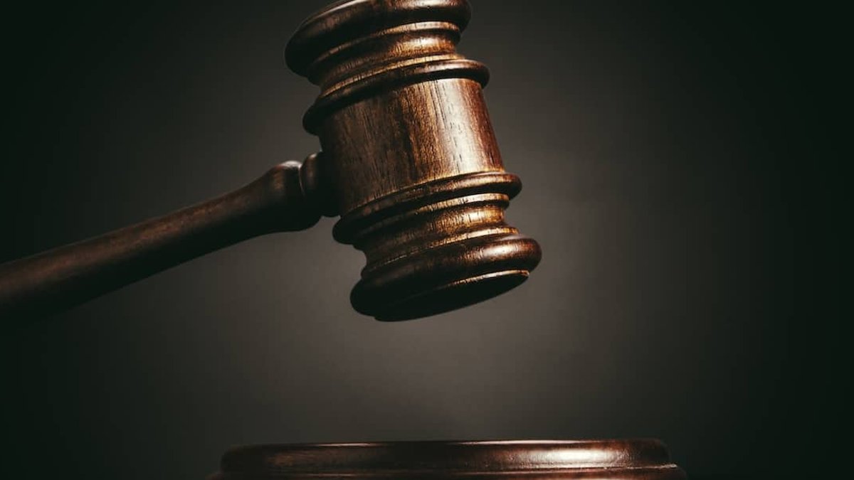 Macquarie faces lawsuit over fund losses Macquarie faces lawsuit over fund losses - fund losses