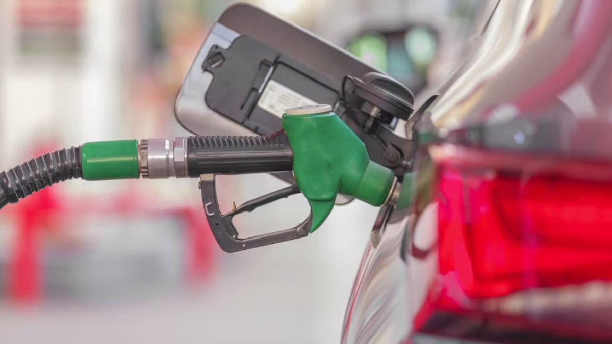 Cyprus extends fuel tax cut for three months Cyprus extends fuel tax cut for three months - fuel tax cut