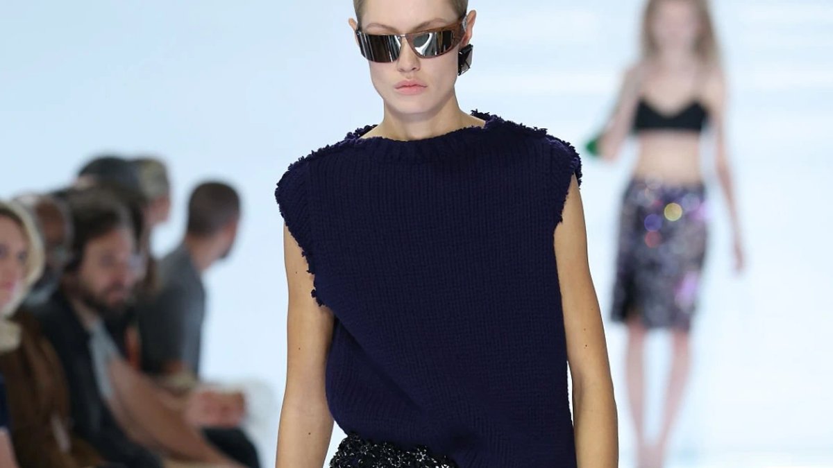 Prada Centers Milan Runway Around Reimagined Skirts Prada Centers Milan Runway Around Reimagined Skirts - prada skirts