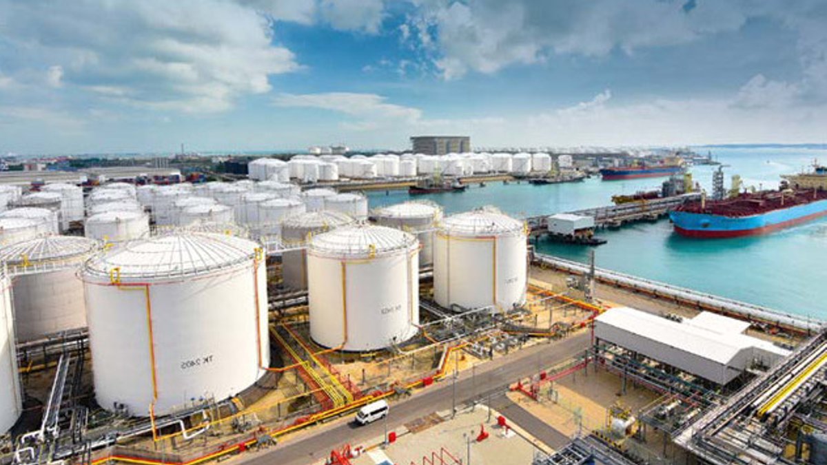 Kenya launches massive oil refinery project Kenya launches massive oil refinery project - oil refinery