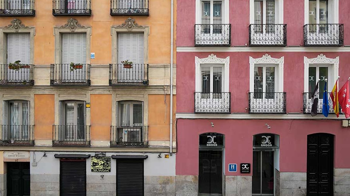 Spanish PM condemns pensioner eviction Spanish PM condemns pensioner eviction - pensioner eviction