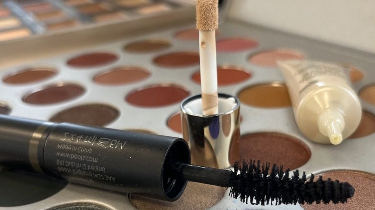 Beauty products linked to rising eye health risks - beauty products eye health