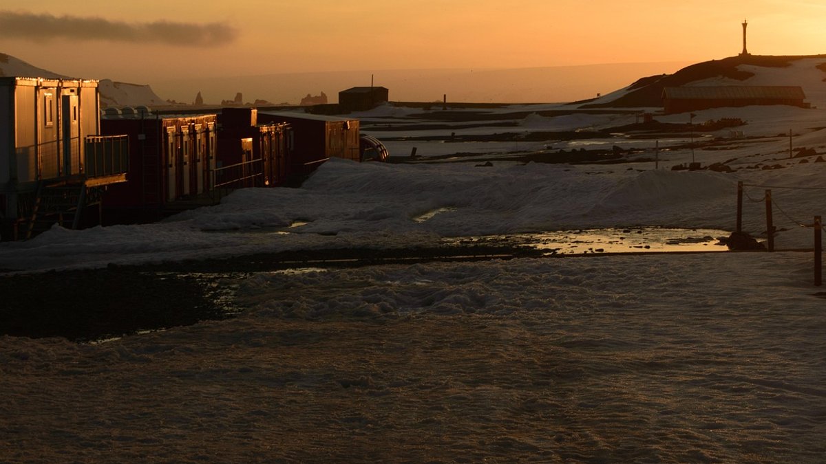 Landscape, sunset, antarctica, snow, laboratories, amazing, white continent, base, scientific basis, science, darling, nature