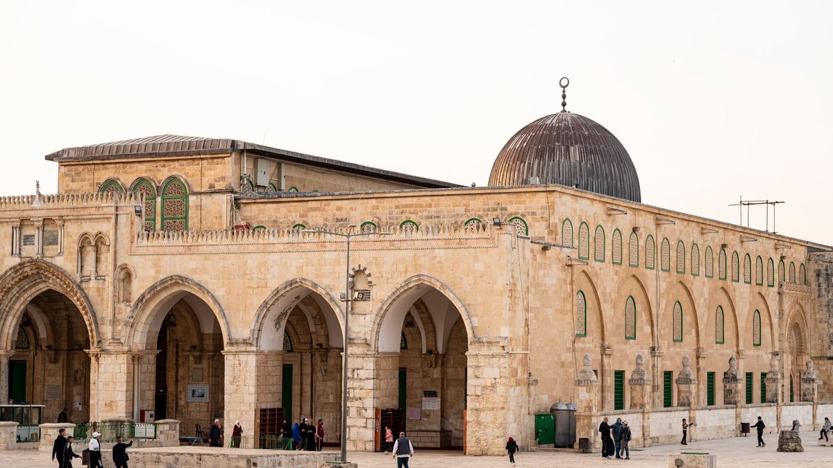 Imam Al-Aqsa Serukan Kemerdekaan Palestina di Istiqlal Imam Al-Aqsa Serukan Kemerdekaan Palestina di Istiqlal - imam al-aqsa