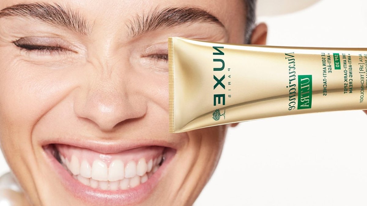 Nuxe nuxuriance ultra serum.