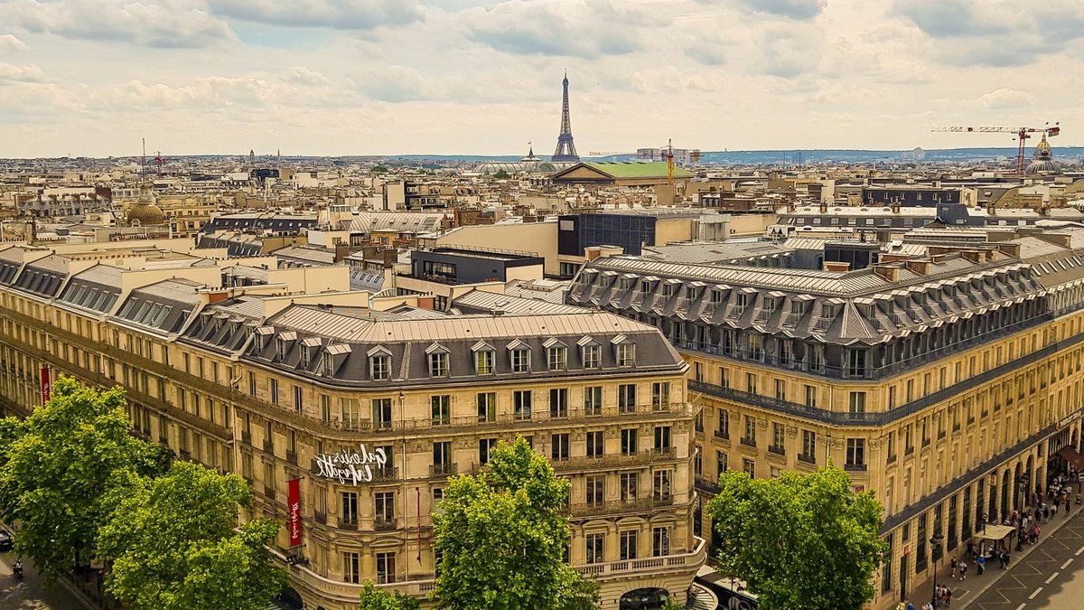 Paris running brand Satisfy opens dual-store concept - satisfy dual store
