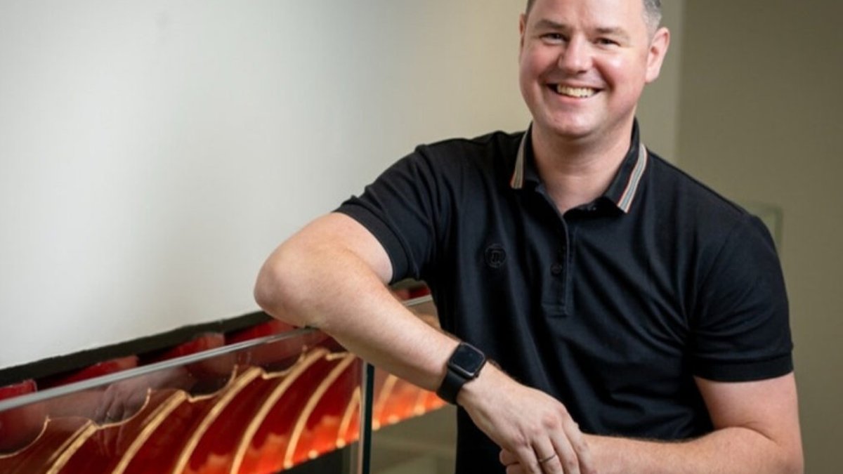 Cardiff media firm commits to four-day week Cardiff media firm commits to four-day week - four day week
