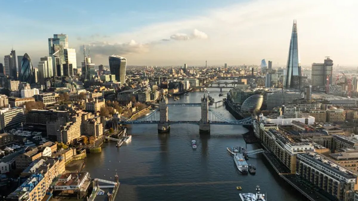 UK regulator backs ongoing AI device oversight - ai device