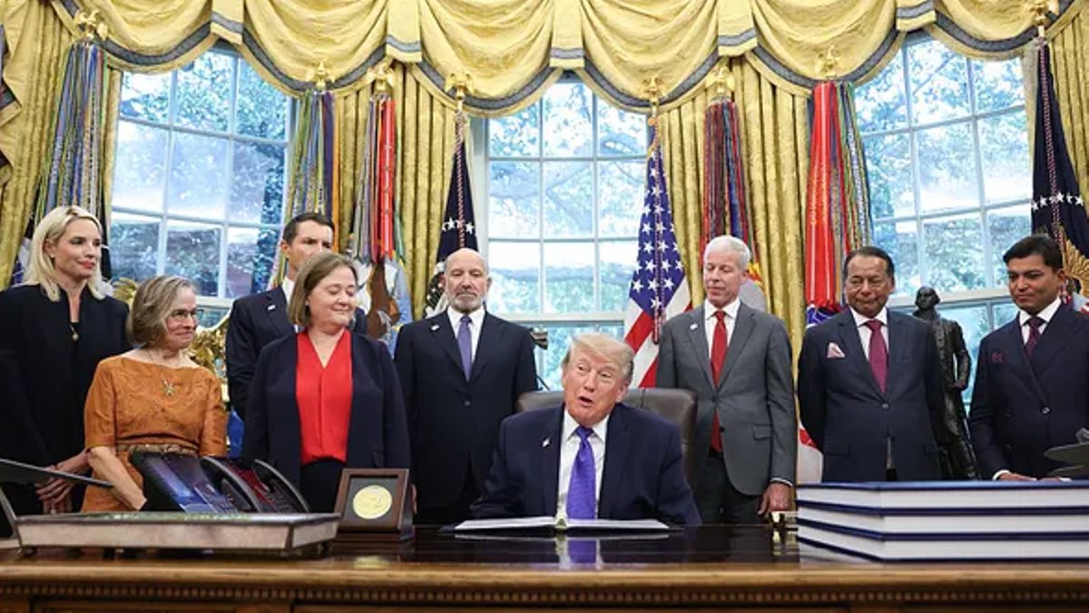 Trump Announces $15B Steel Mill in Iowa Trump Announces $15B Steel Mill in Iowa - steel mill