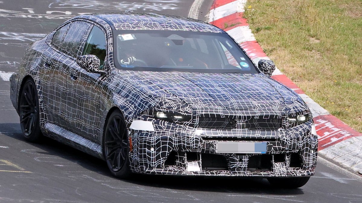 BMW M5 Redesign Adopts Sharper, Classic-Inspired Neue Klasse Look - bmw m5