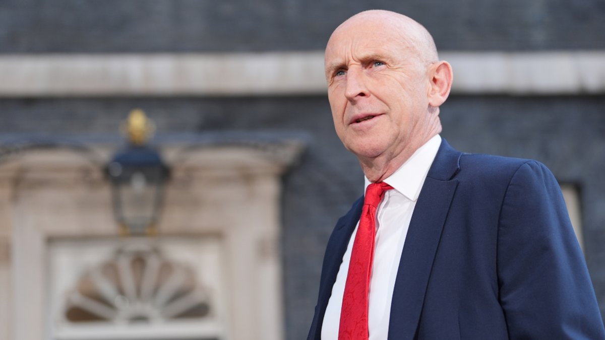 Retail Chiefs Meet Chancellor Over Business Rates, Costs Retail Chiefs Meet Chancellor Over Business Rates, Costs - business rates