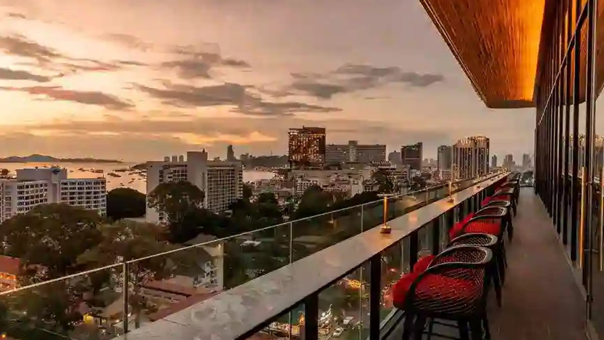 Meliá Pattaya unveils sustainable, multi-cuisine dining complex Melia Pattaya’s Rooftop venue Yitong offers outstanding Chinese cuisine along with views of the bay.