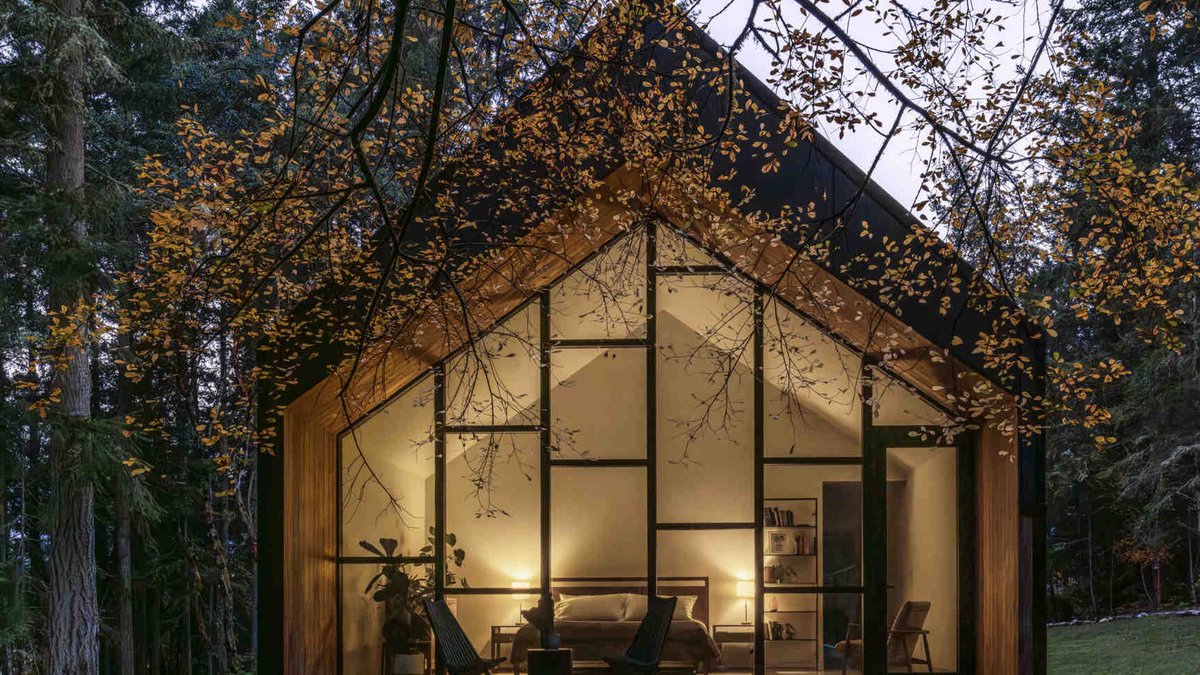 Vashon Island Home Blends Into the Trees - vashon island house