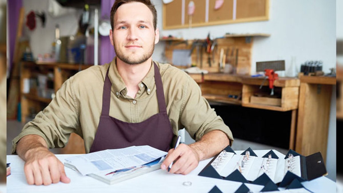 Jewellery appraisers struggle with self doubt - jewellery appraisers
