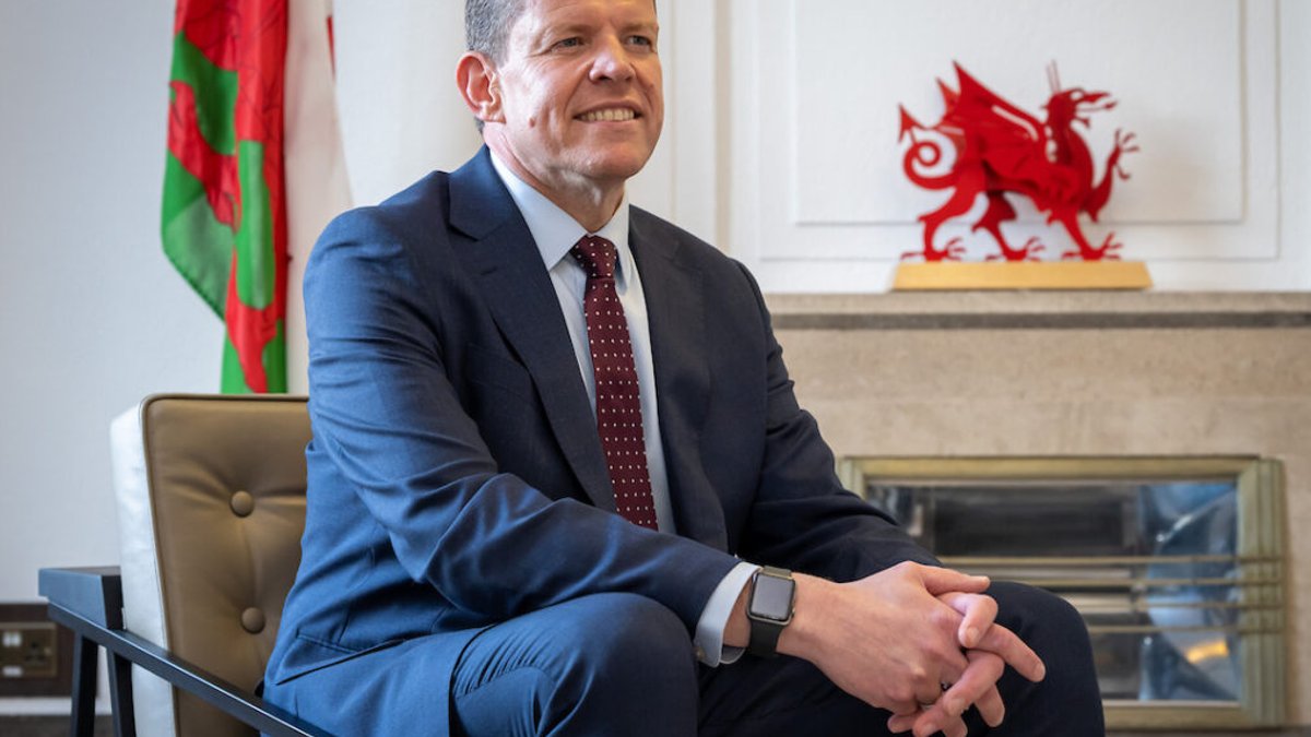 Wales seeks new growth deal with UK - growth deal