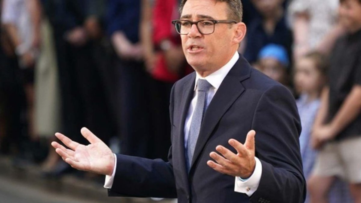 UK to Cut Red Tape for Small Firms - red tape