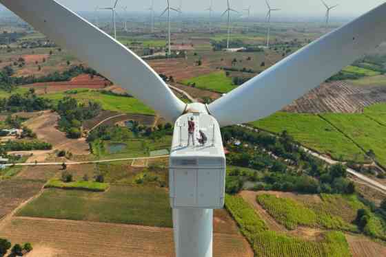Top 10 Renewable Energy Jobs in 2025 thumbnail image