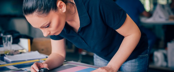 A printing worker is someone who produces printed material in three stages: prepress, press, and binding/finishing.