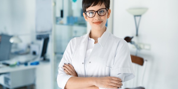 An ophthalmic medical technologist works with ophthalmologists, which are medical doctors who specialize in the diagnoses and treatment of eye diseases and disorders.