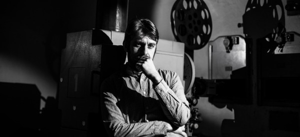 A motion picture projectionist brings a film to an audience, and is responsible for a superb viewing experience at the cinema, drive-in theatre, film festival, corporate seminar, or school function.