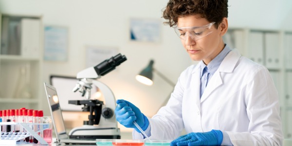 A biophysicist working in the lab.