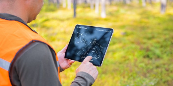 What does a GIS technician do? - CareerExplorer