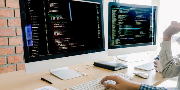 What does a software engineer do? - CareerExplorer