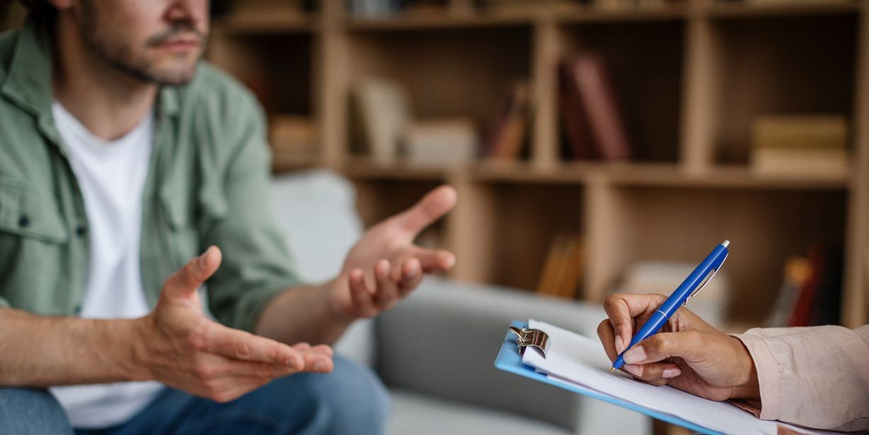 A dual diagnosis counselor having a session with a client.