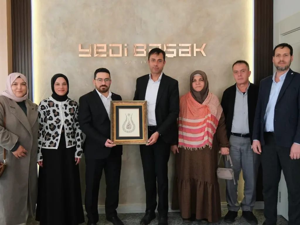 Mavi Hilal Derneği Yönetiminden Yedi Başak İnsani Yardım Derneğine Hayırlı Olsun Ziyareti